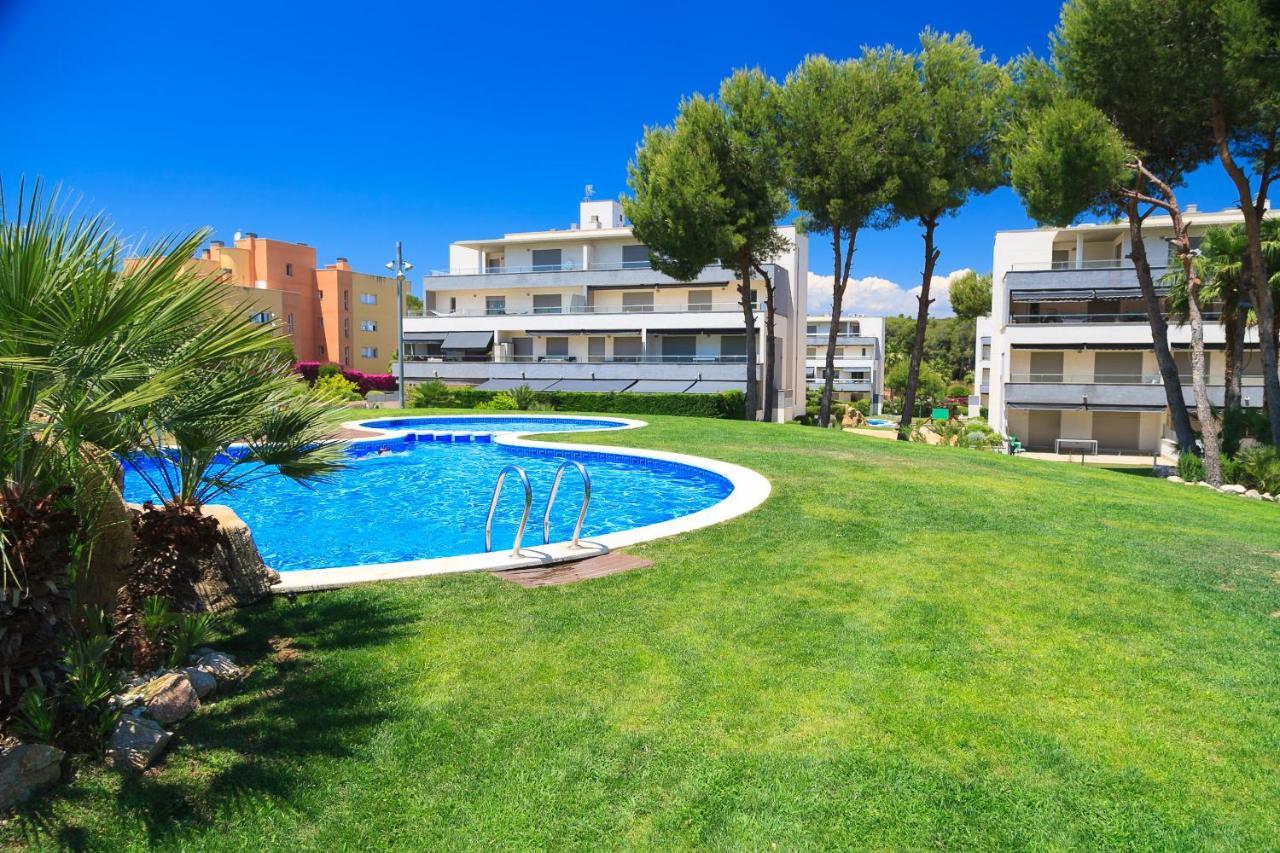 Uhc Salou Villa Family Complex Екстер'єр фото